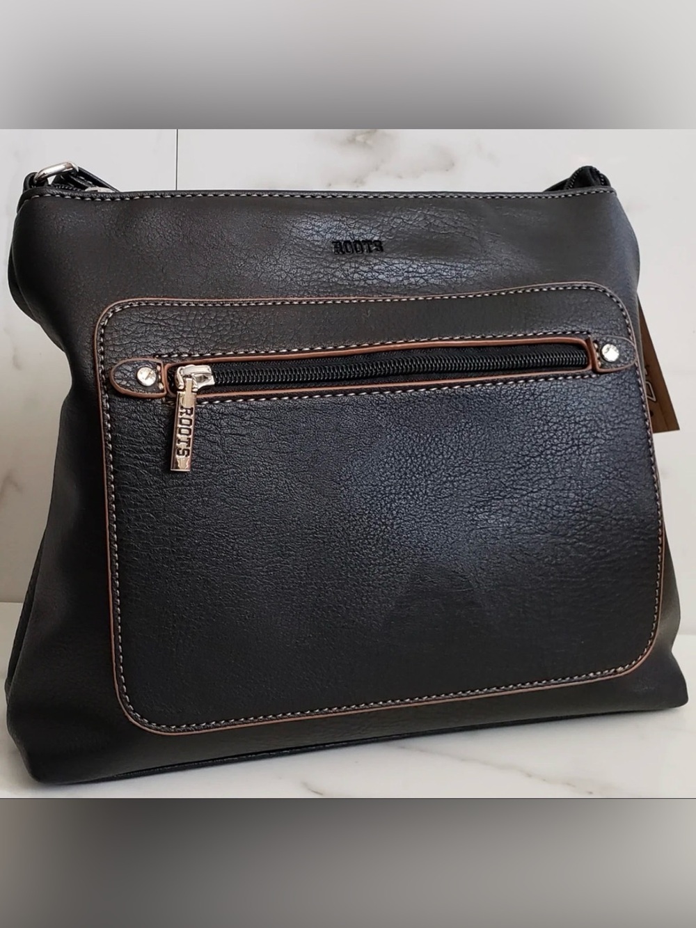 Vintage Roots crossbody leather bag